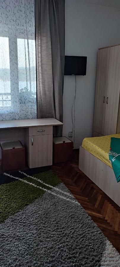 Casa Rebeca Hotel โอร์โชวา ภายนอก รูปภาพ