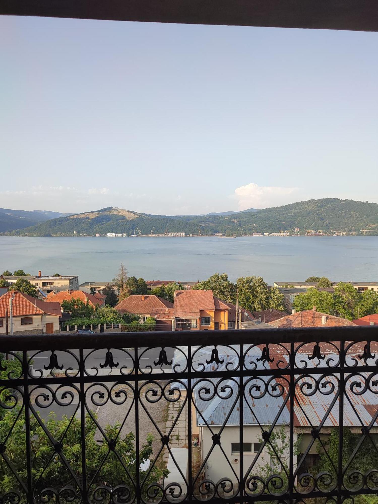 Casa Rebeca Hotel โอร์โชวา ภายนอก รูปภาพ